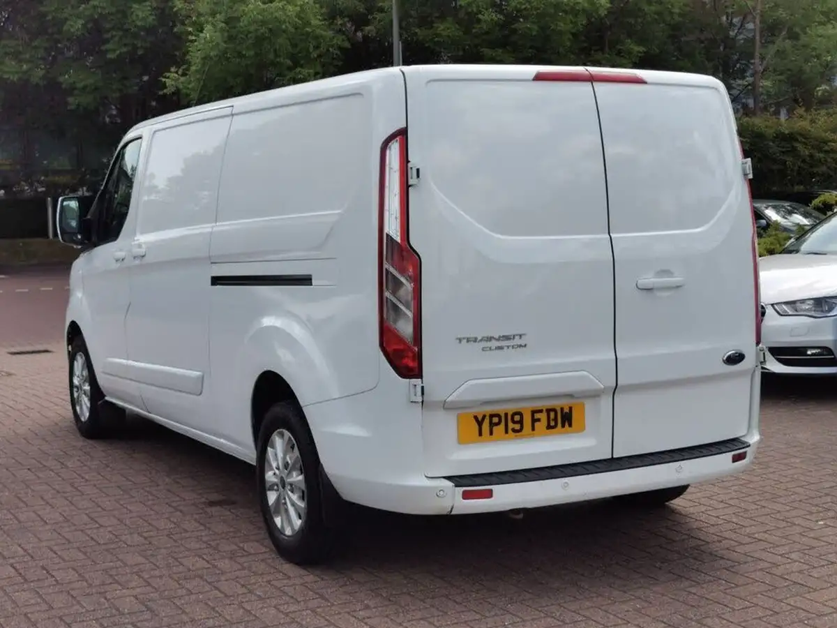 2019-ford-transit-custom-20tdci-300-l1h1-limited-130pseu6dt-panel-van-big-4