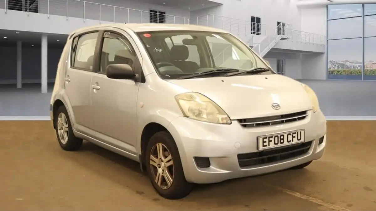 2008-daihatsu-sirion-13-se-auto-big-0