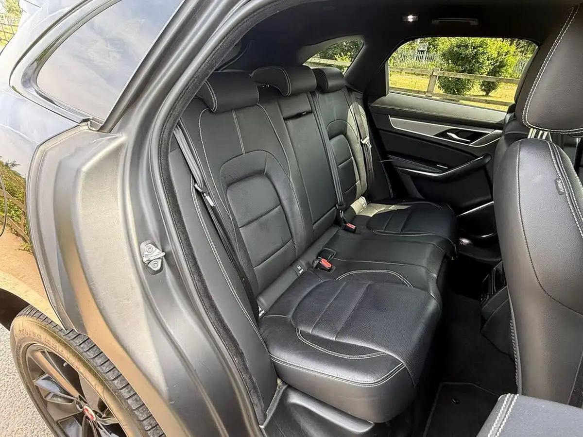 2022-jaguar-f-pace-20-p400e-r-dynamic-s-big-43