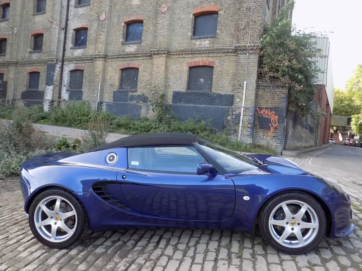 2001-lotus-elise-18-big-53