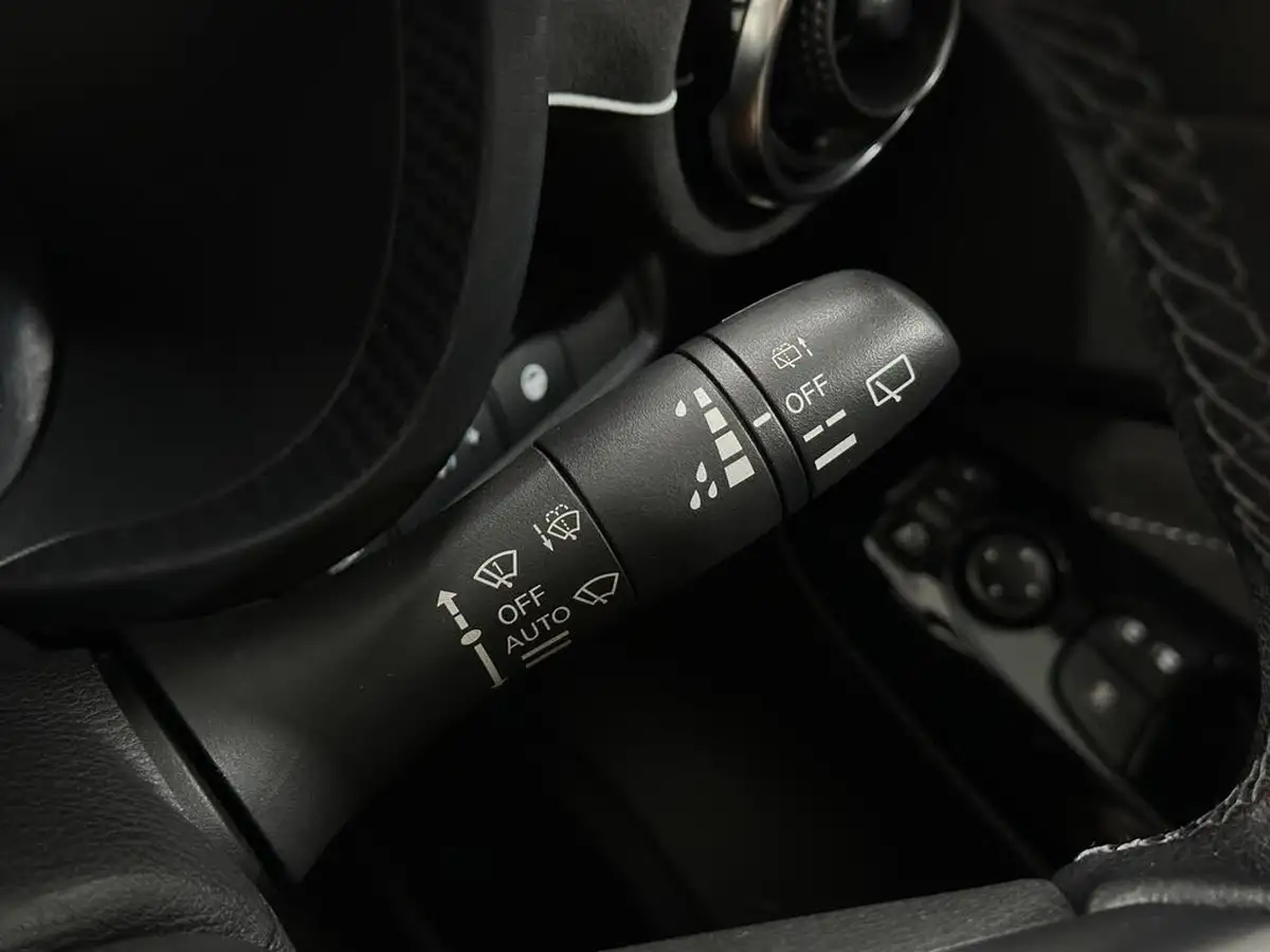 2021-nissan-juke-10-dig-t-tekna-big-15