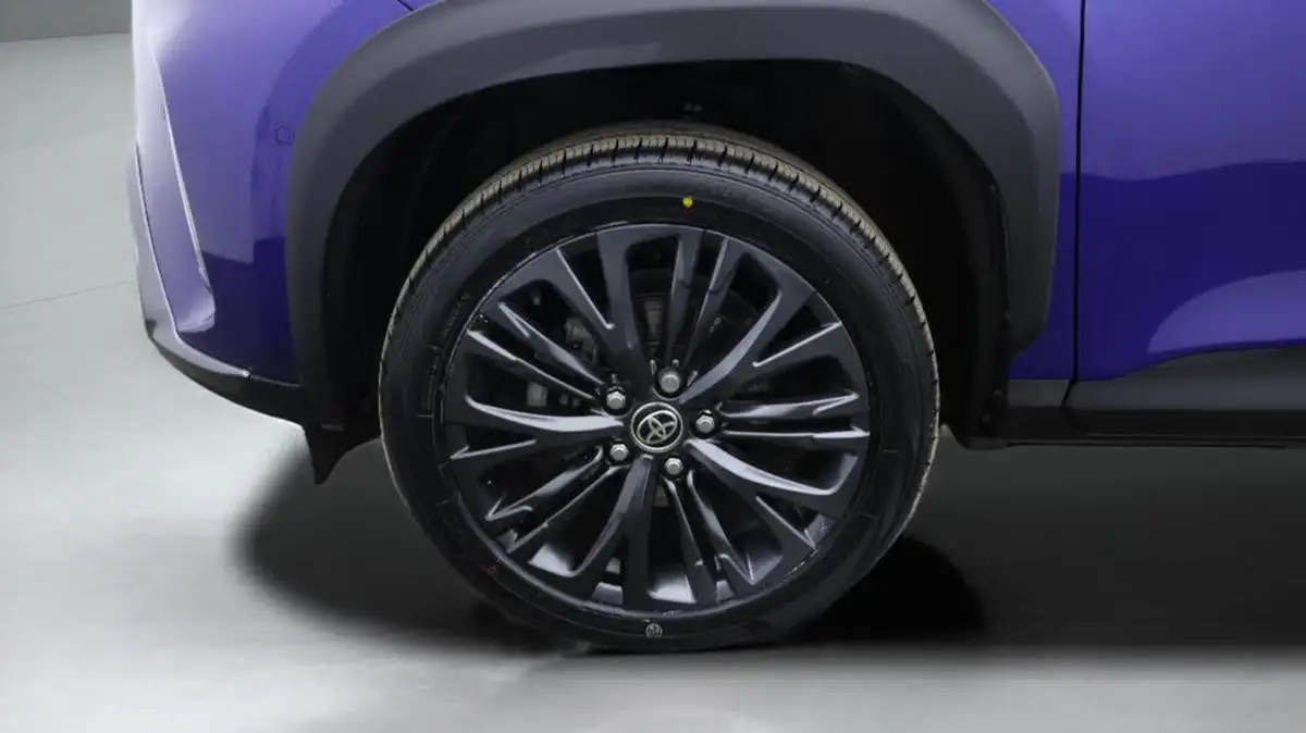 2022-toyota-yaris-cross-15-vvt-i-dynamic-big-28