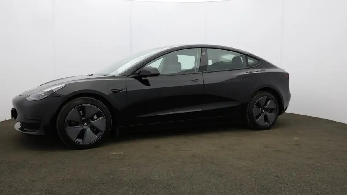 2021-tesla-model-3-e-standard-plus-big-35