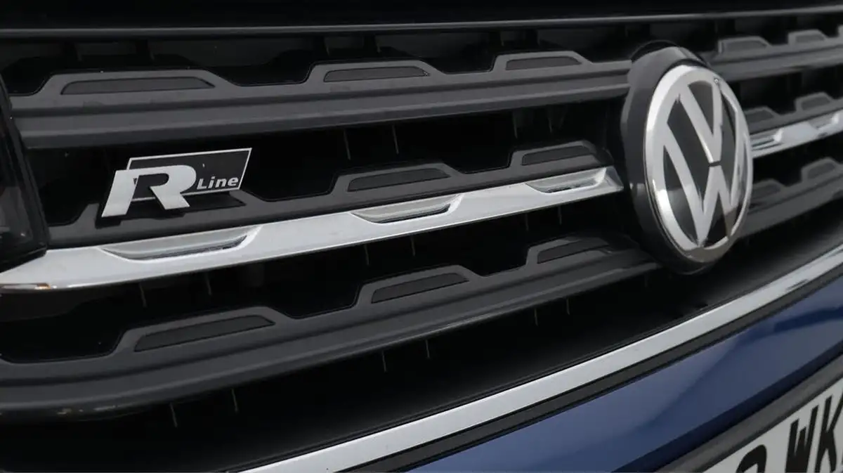 2020-volkswagen-t-cross-15-tsi-r-line-big-40