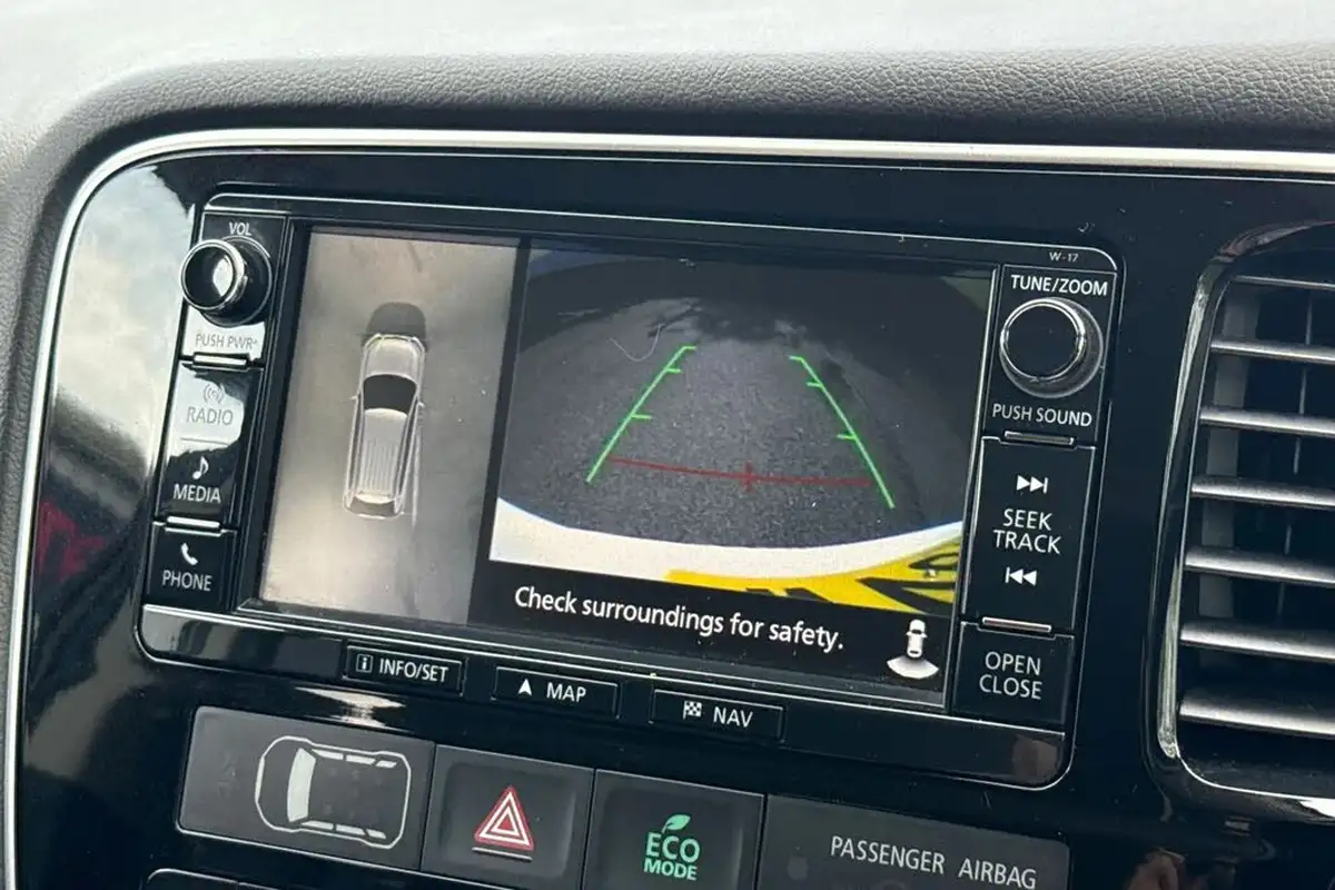 2017-mitsubishi-outlander-20-4hs-phev-5st-big-49