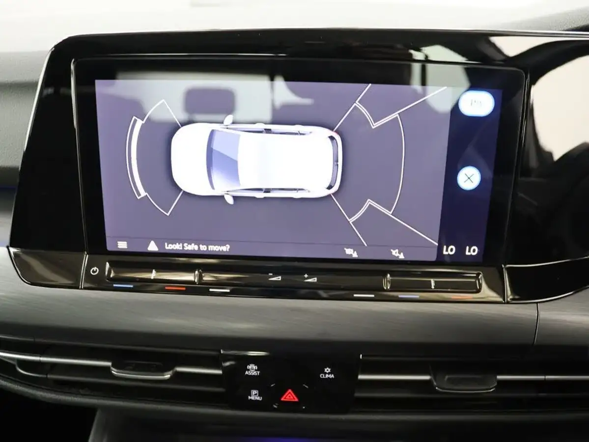 2021-volkswagen-golf-15-tsi-style-130ps-hatchback-big-14