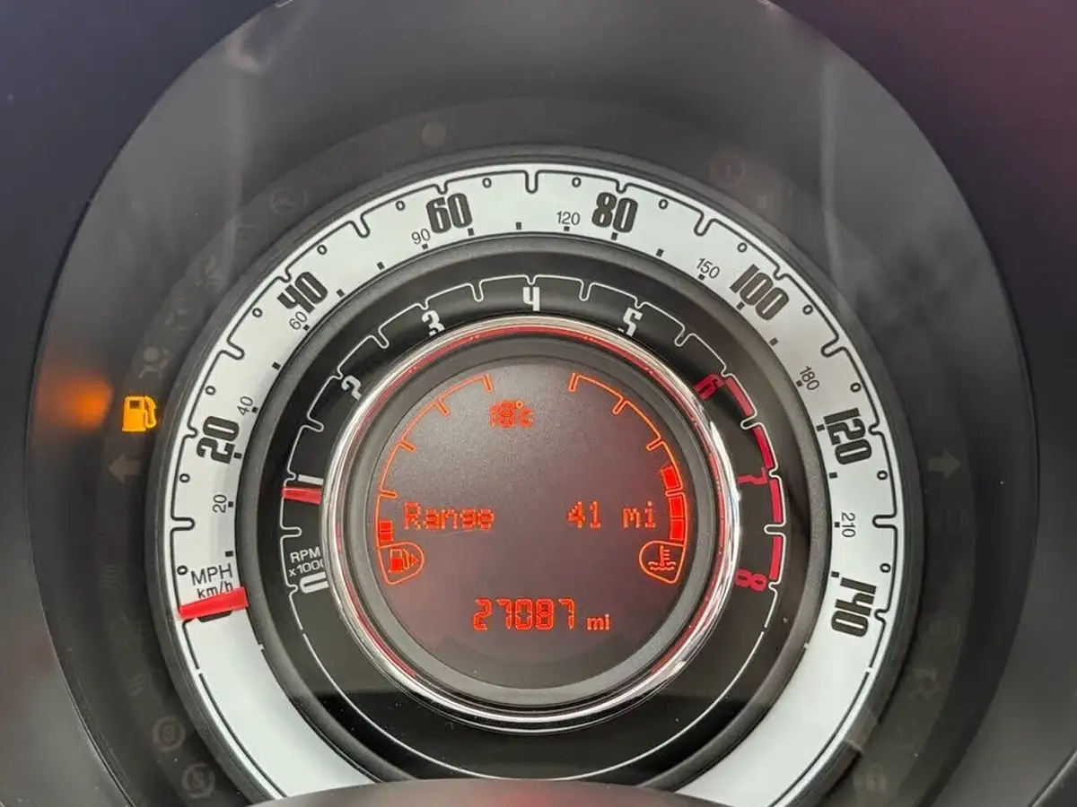 2019-fiat-500-12-lounge-ss-big-20