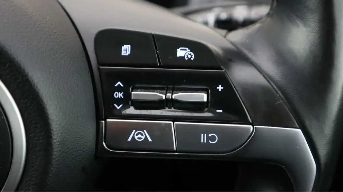 2022-hyundai-tucson-16-t-gdi-premium-150ps-big-24