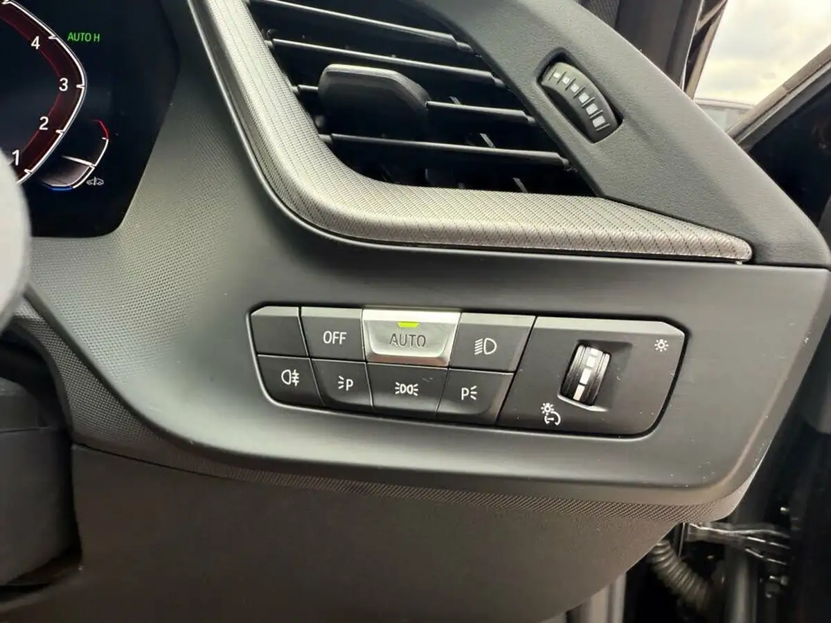 2023-bmw-1-series-20-128ti-lcp-big-18