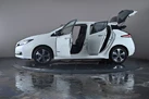 2020-nissan-leaf-e-e-tekna-small-46