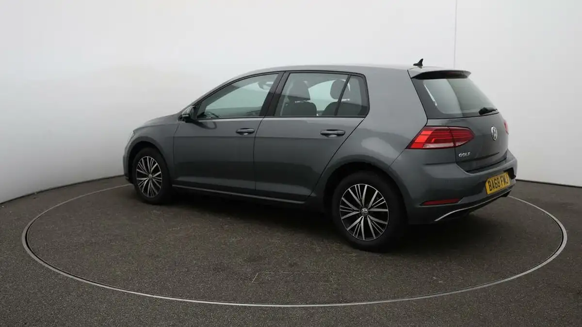 2019-volkswagen-golf-16tdi-se-hatchback-5d-dsg-big-61