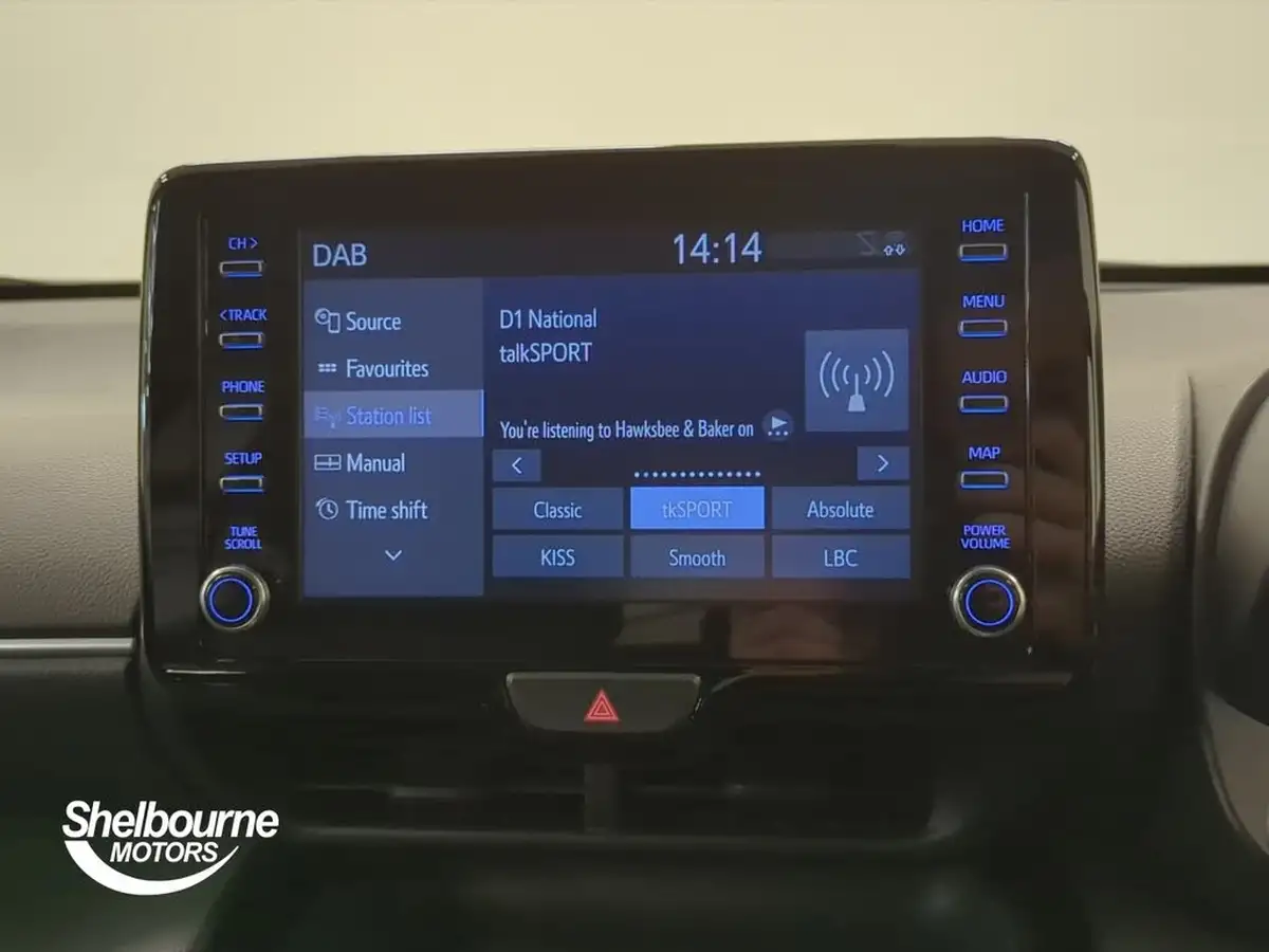 2024-toyota-yaris-cross-15-vvt-i-design-big-28