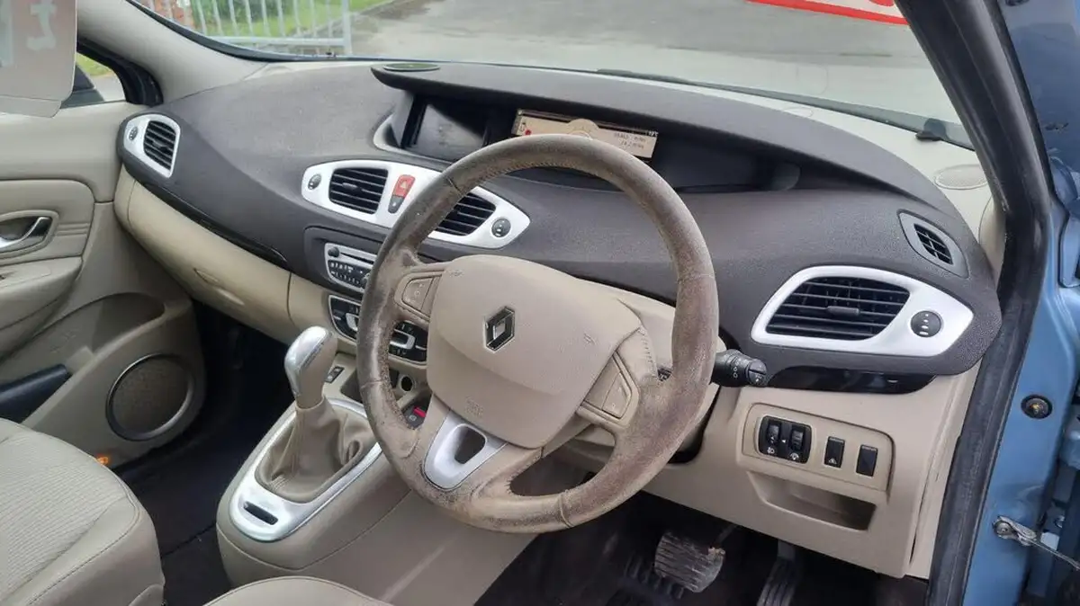 2010-renault-grand-scenic-20td-privilege-tom-tom-150bhp-auto-big-10