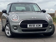 2018 MINI Cooper 1.5 Cooper Series II (s/s) Hatchback 3d Auto