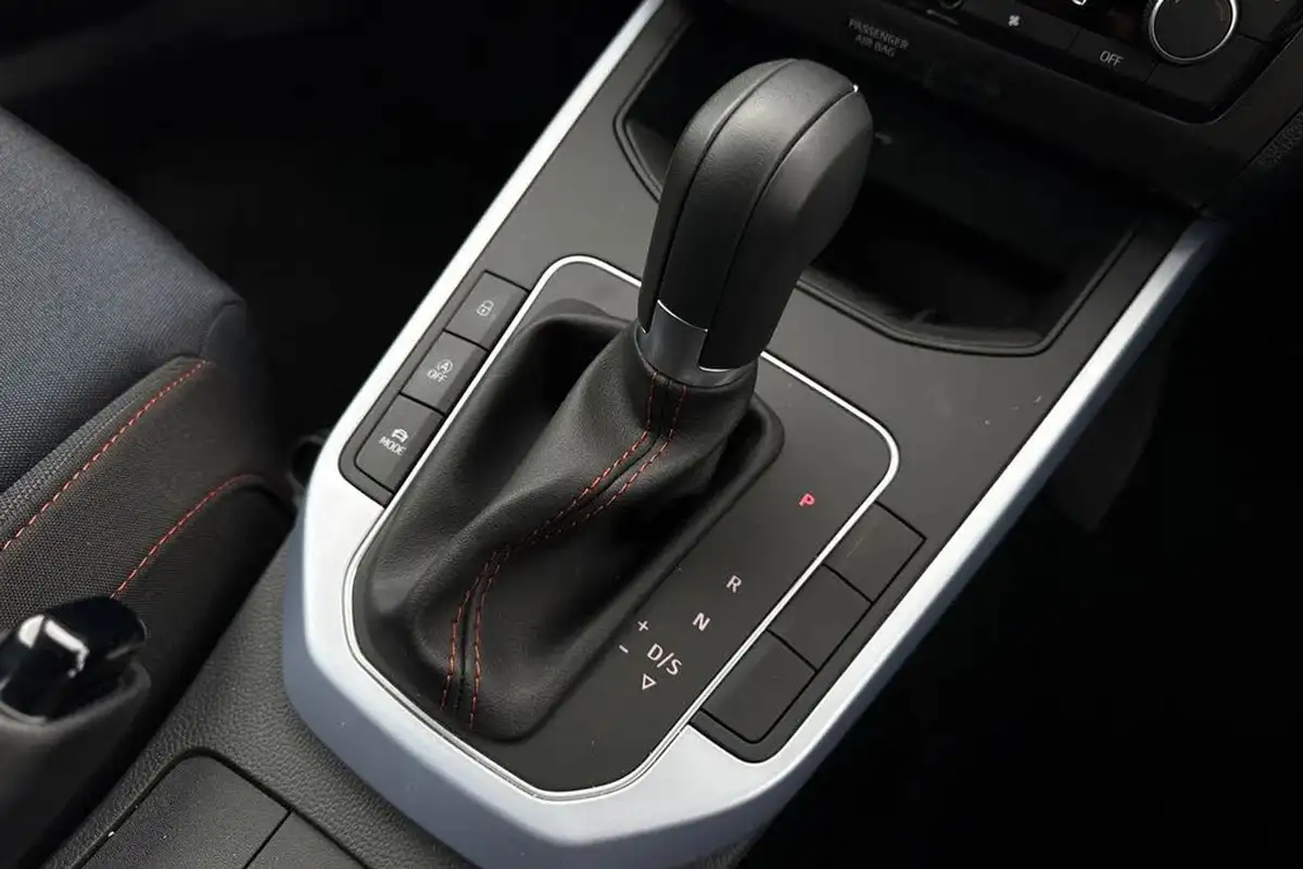 2024-seat-arona-10-tsi-fr-115ps-dsg-big-21