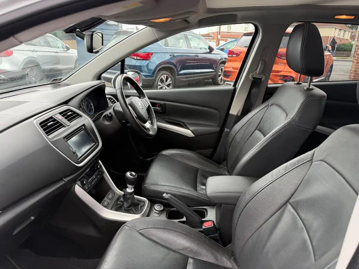 2015-suzuki-s-cross-16-ddis-sz5-4x4-allgrip-big-21