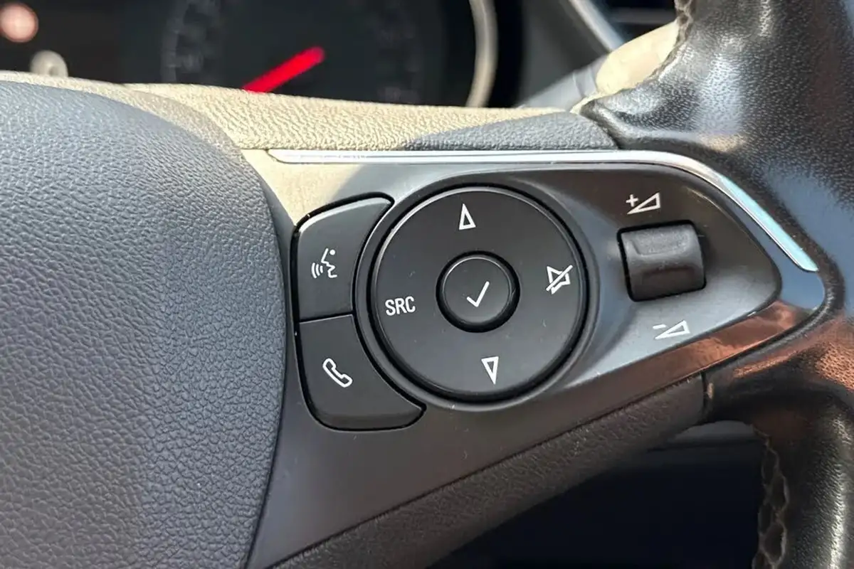 2021-vauxhall-grandland-x-12-griffin-big-30