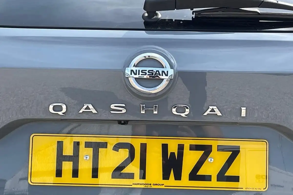 2021-nissan-qashqai-13-dig-t-premiere-edition-140ps-big-41