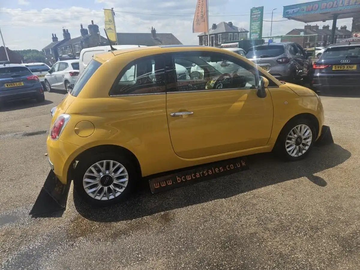 2015-fiat-500-12-lounge-ss-big-5