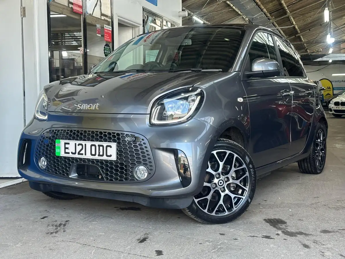 2021-smart-forfour-eq-exclusive-big-14