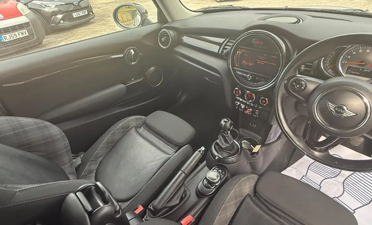 2014-mini-cooper-20-cooper-s-3d-big-12