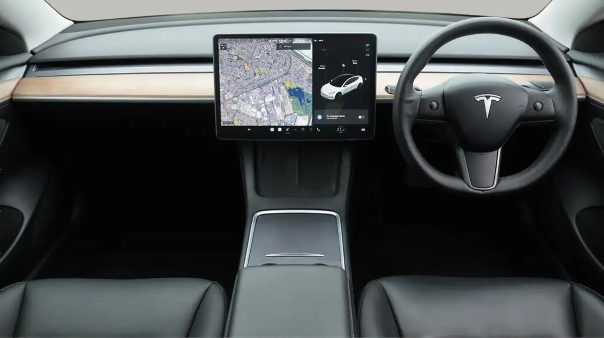 2021-tesla-model-3-e-standard-plus-big-13