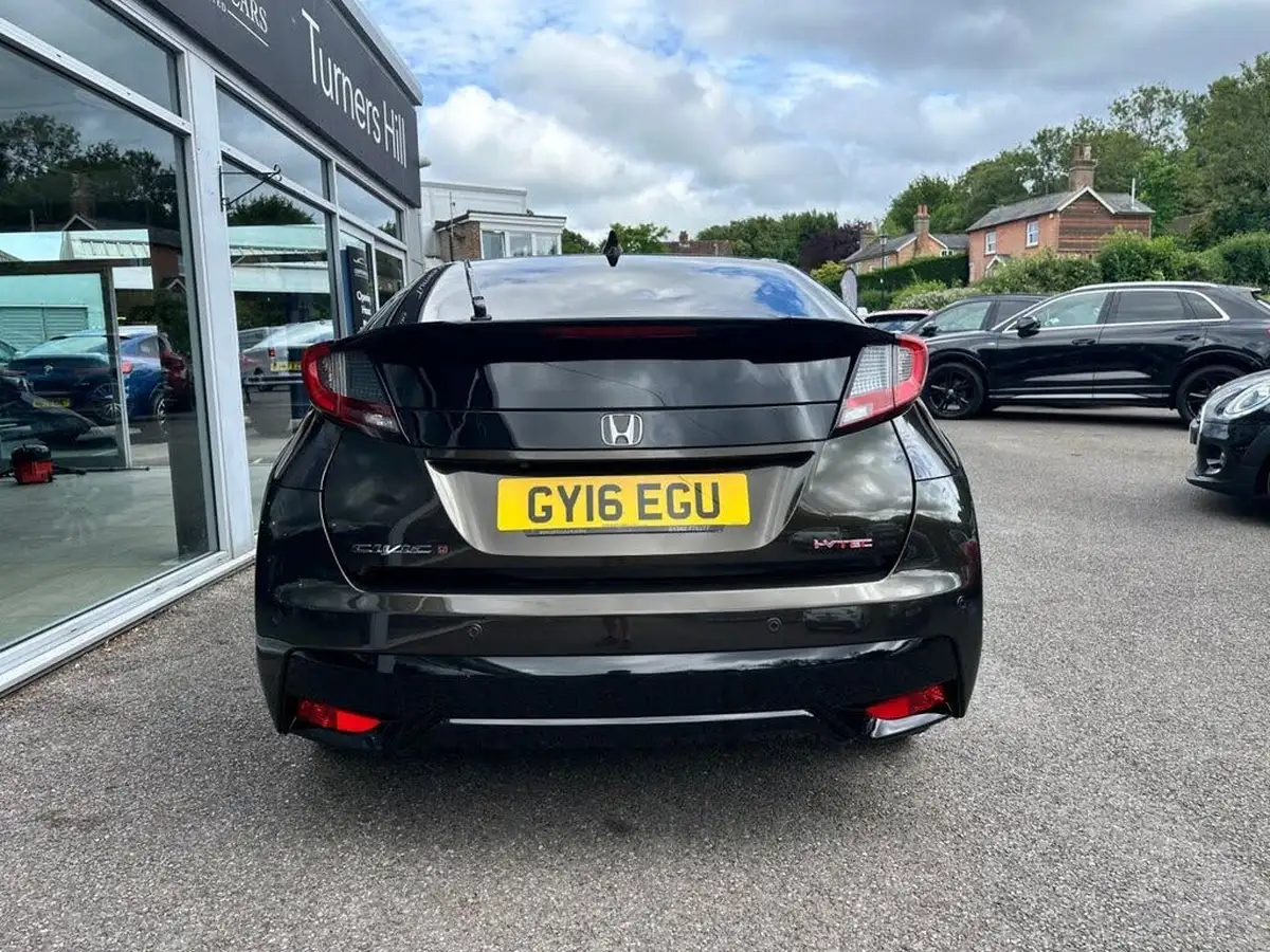 2016-honda-civic-18-i-vtec-se-plus-navi-hatchback-auto-big-5