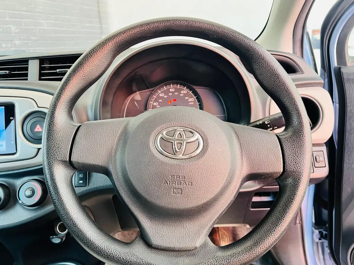 2011-toyota-yaris-133-tr-99bhp-5d-m-drive-s-big-18