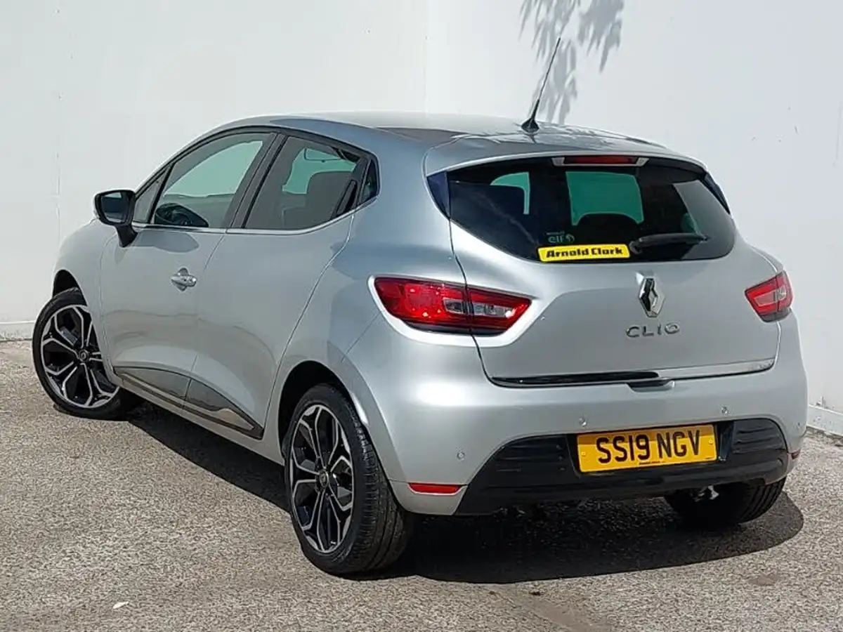 2019-renault-clio-09-tce-iconic-90ps-big-1