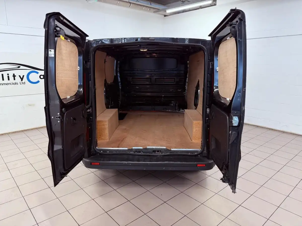 2018-vauxhall-vivaro-16cdti-2900-l1h1-120pseu6-panel-van-big-16