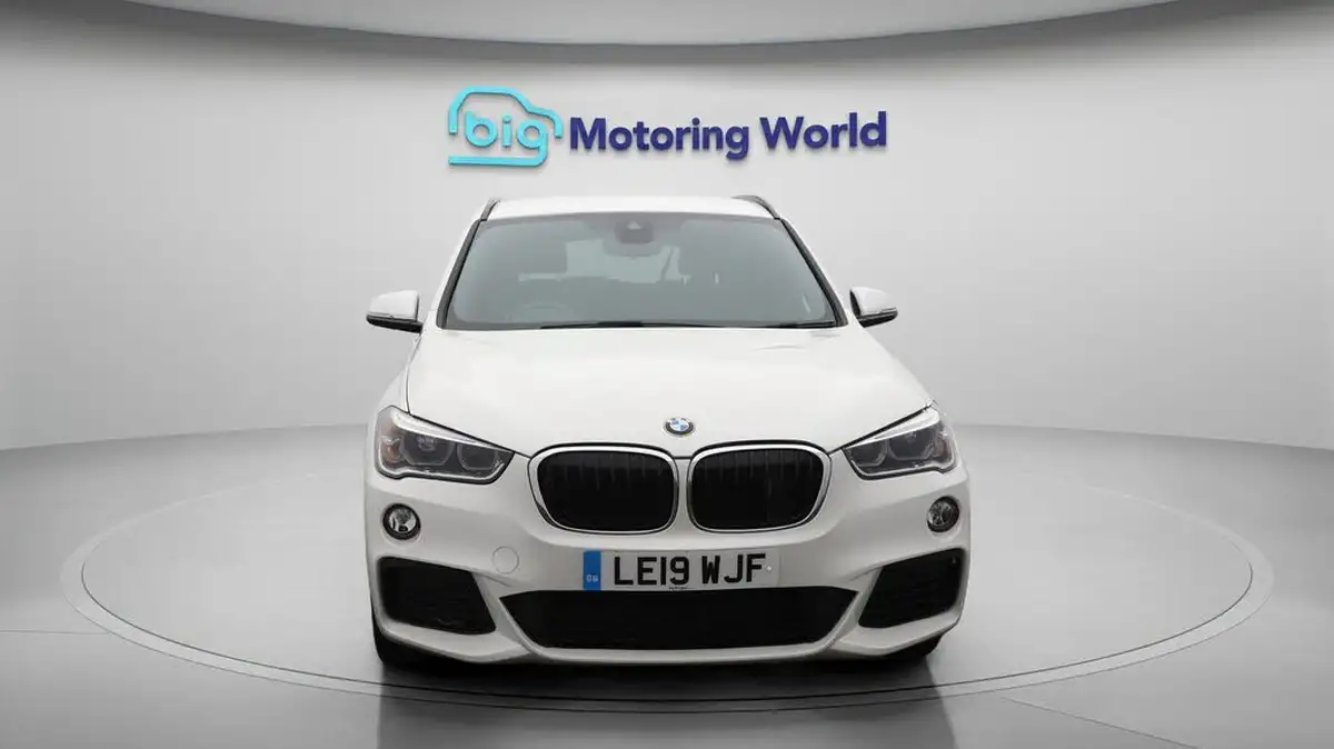 2019-bmw-x1-20-sdrive20i-m-sport-big-2
