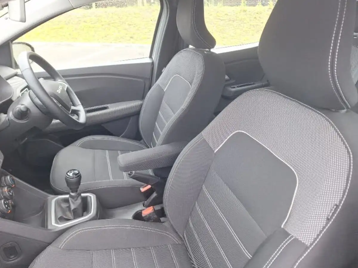 2023-dacia-sandero-10-tce-expression-90bhp-big-4