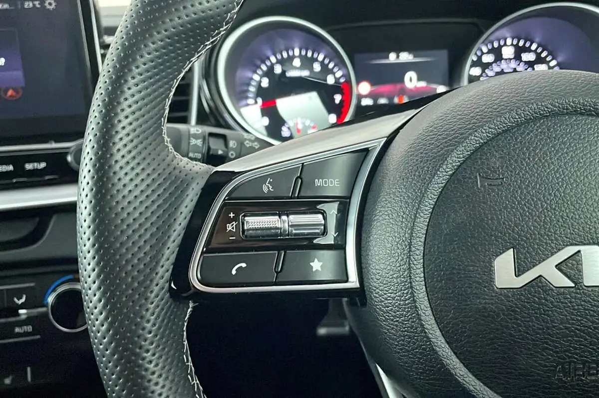 2024-kia-xceed-15-t-gdi-gt-line-138bhp-big-14
