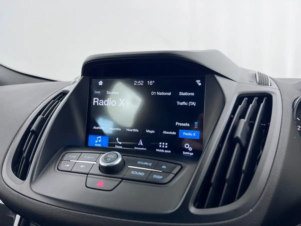 2018-ford-kuga-big-36