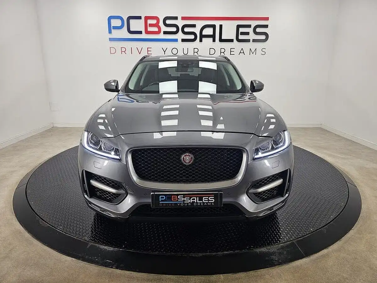 2017-jaguar-f-pace-20-i4d-r-sport-180ps-awd-auto-big-10