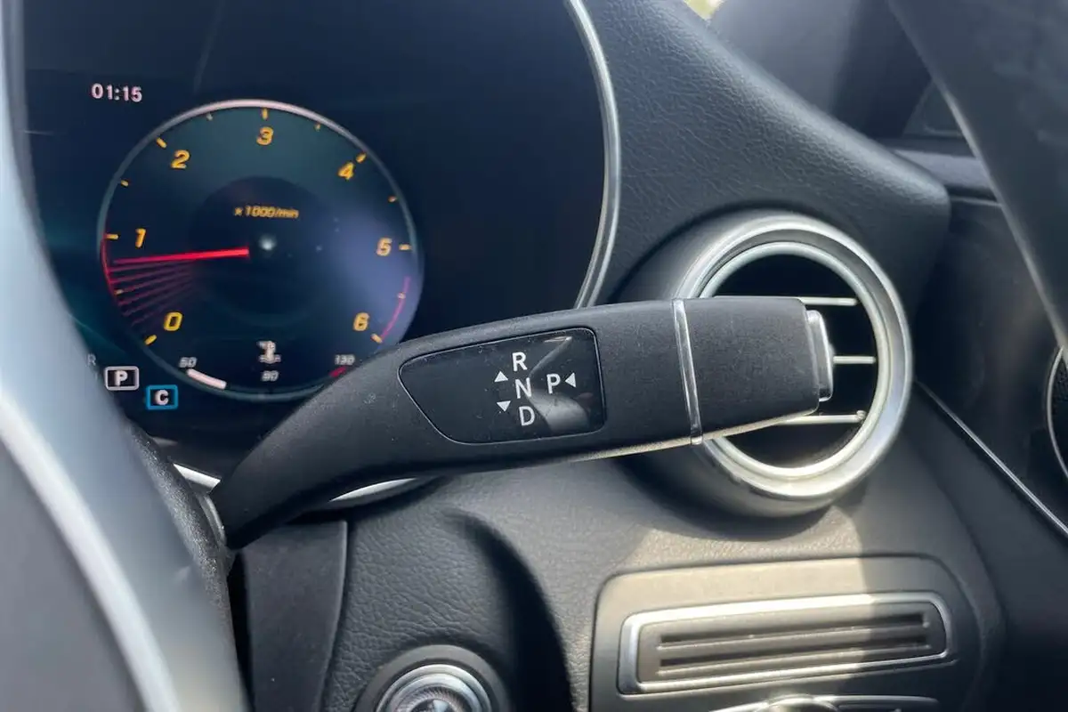 2020-mercedes-benz-c-class-20d-c300d-amg-line-edition-244ps-premium-saloon-4d-big-28