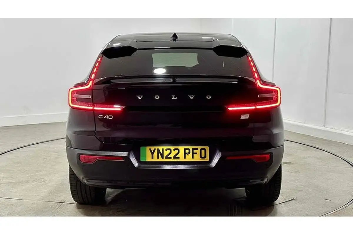 2022-volvo-c40-e-twin-recharge-pro-big-9