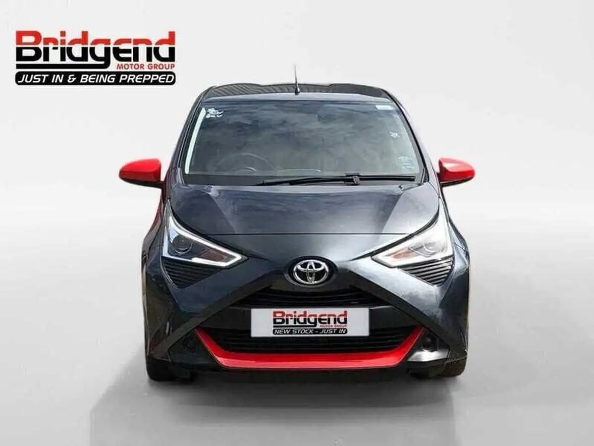 2019-toyota-aygo-10-vvt-i-x-play-tss-x-shift-big-1