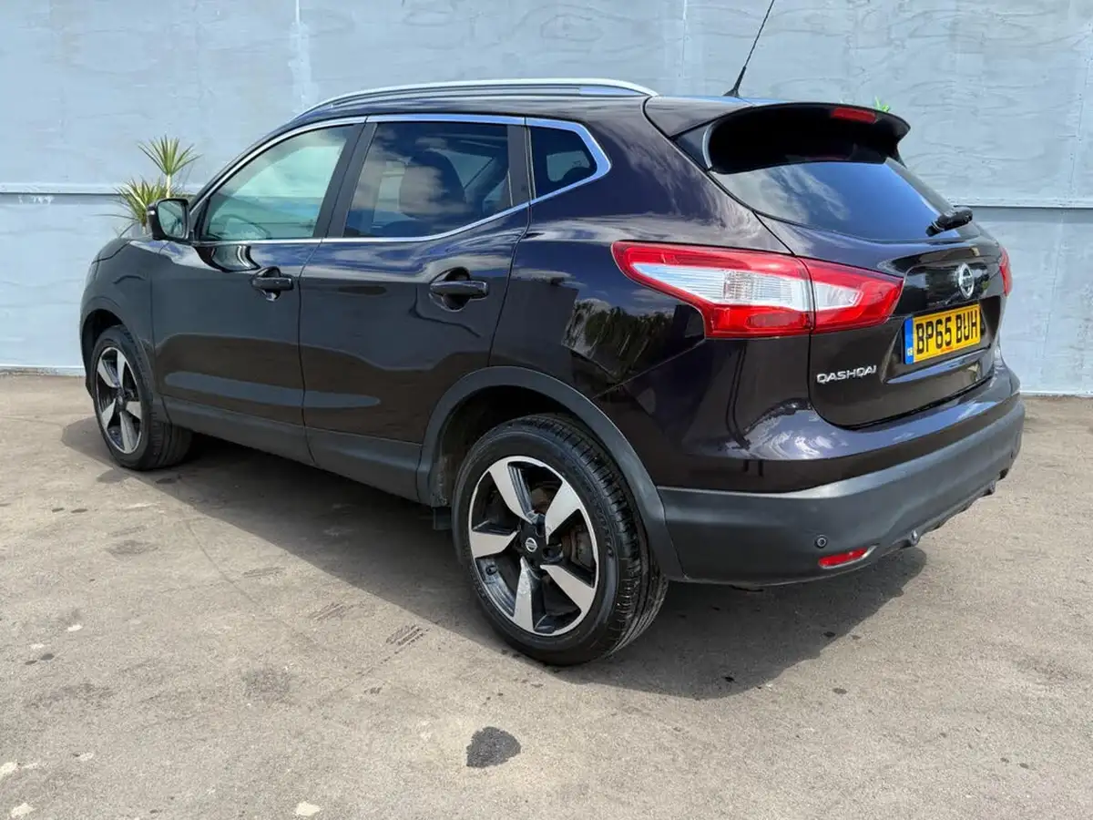 2016-nissan-qashqai-12-n-tec-xtronic-cvt-big-1