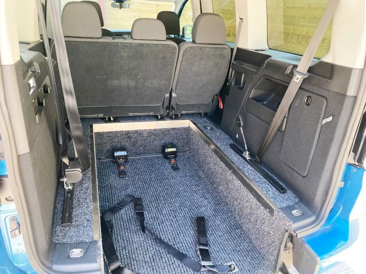 2023-volkswagen-caddy-15-tsi-maxi-life-big-14
