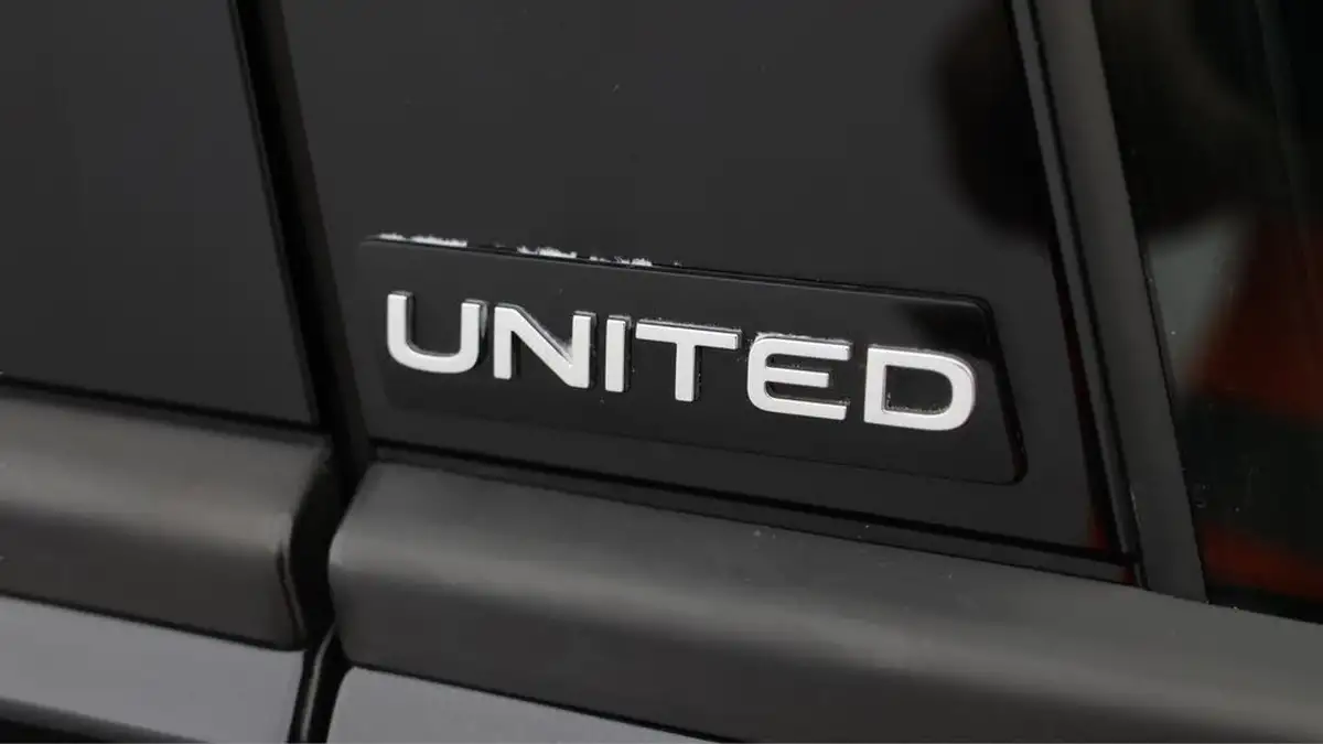 2021-volkswagen-polo-10-united-big-21