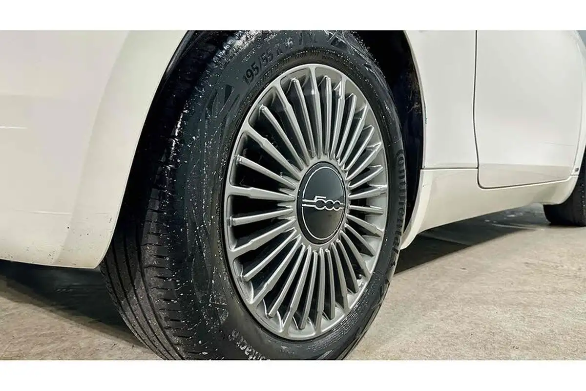 2022-fiat-500-e-icon-117bhp-big-16