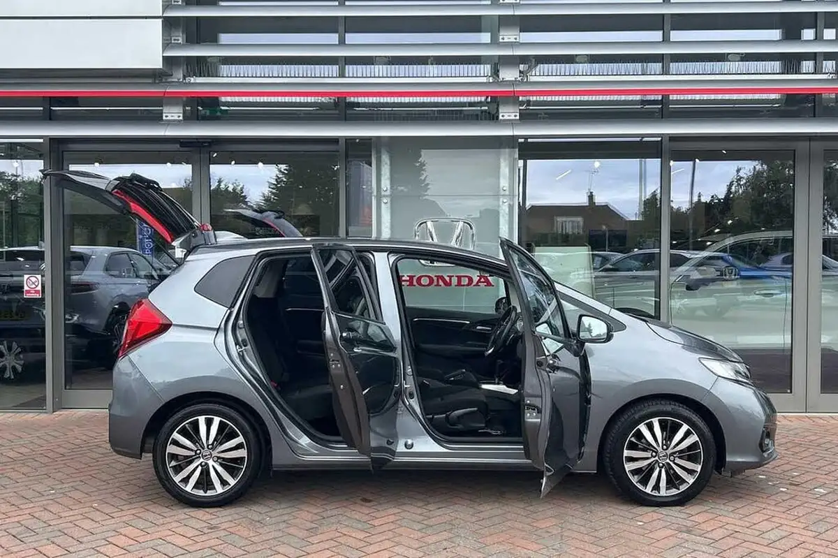 2019-honda-jazz-13-i-vtec-ex-cvt-big-17