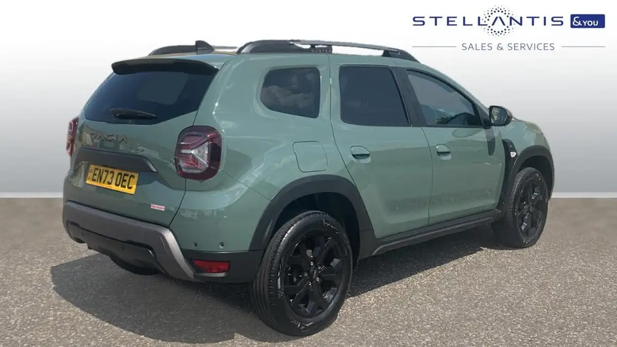 2023-dacia-duster-13-tce-extreme-150bhp-edc-big-2