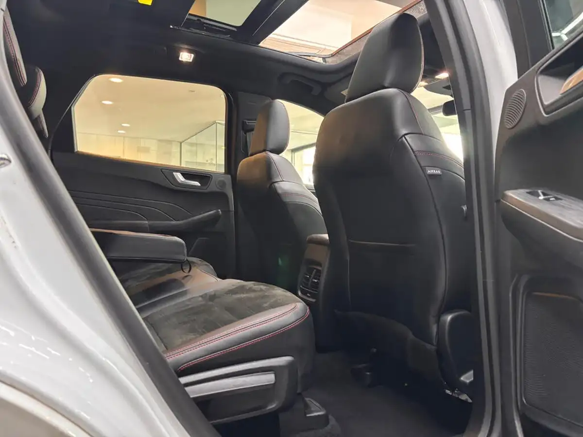 2022-ford-kuga-25t-st-line-x-edition-225ps-phev-big-23