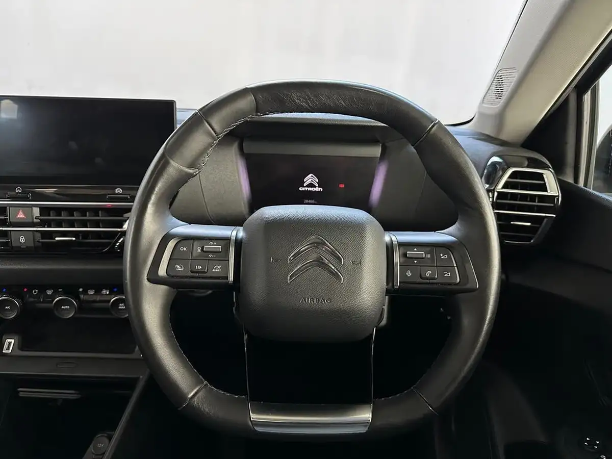 2022-citroen-c4-e-shine-plus-big-8