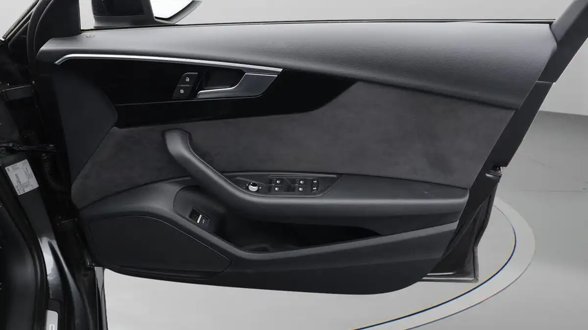 2023-audi-a4-avant-20-35-tdi-black-edition-big-22