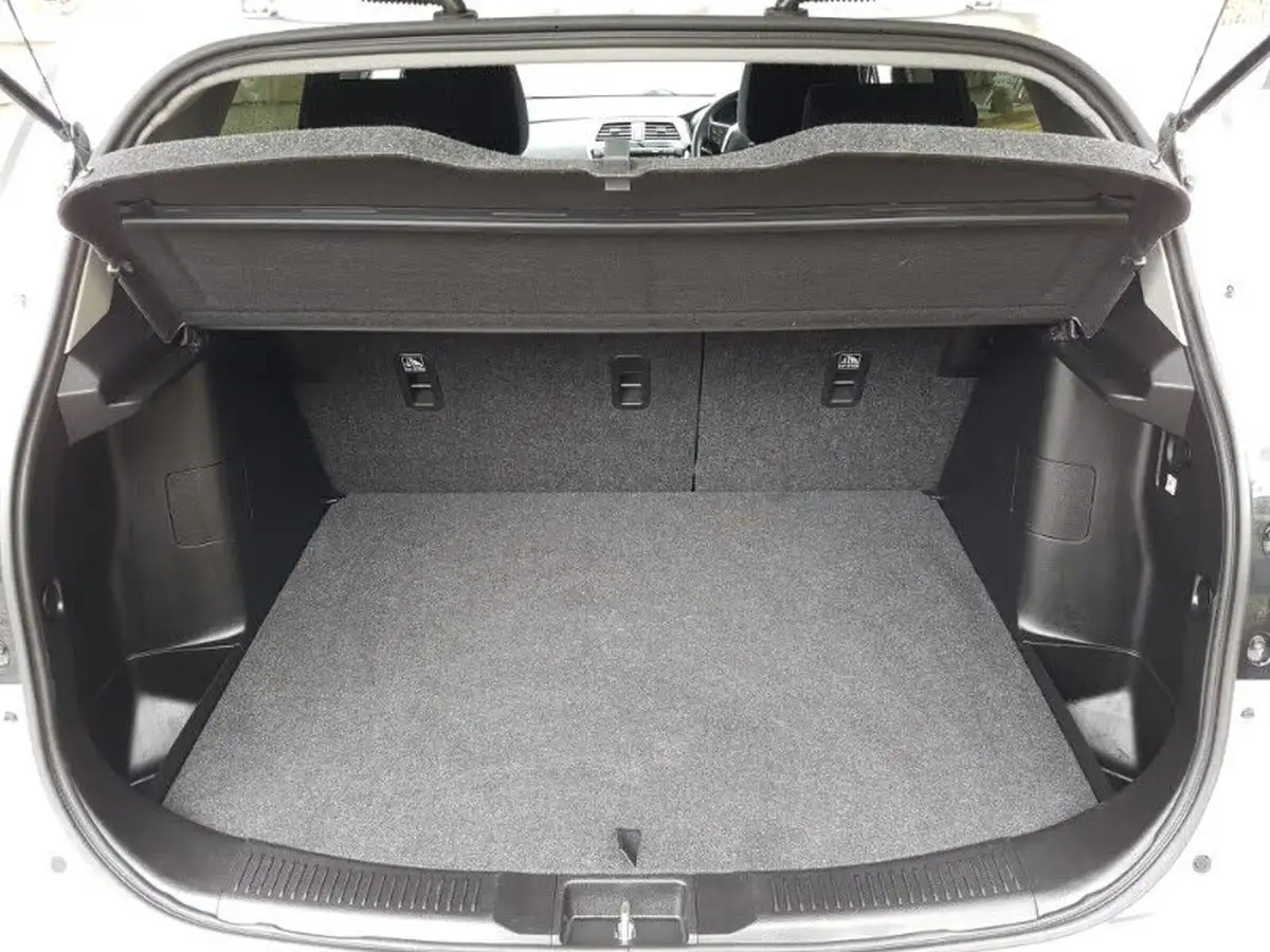 2016-suzuki-s-cross-10-boosterjet-sz4-big-7
