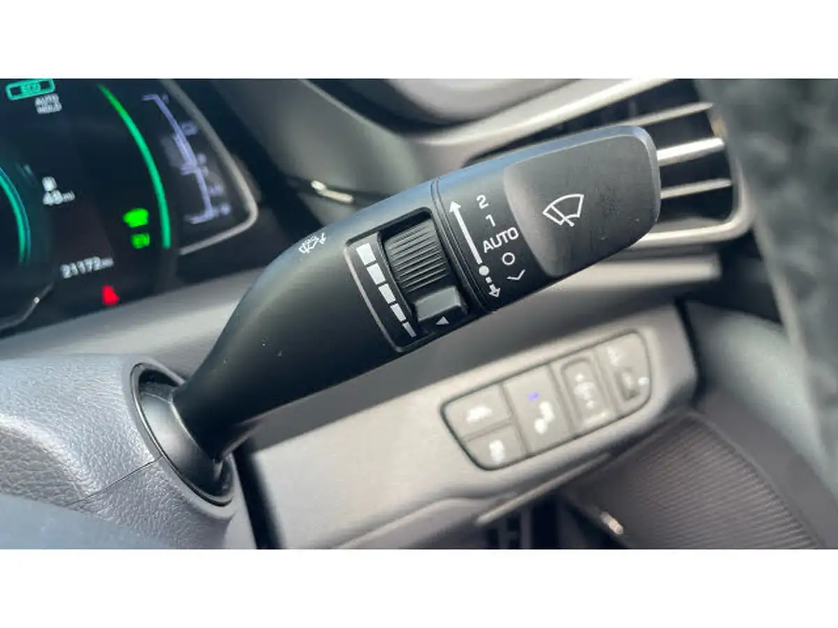 2020-hyundai-ioniq-16-gdi-premium-se-hybrid-big-51