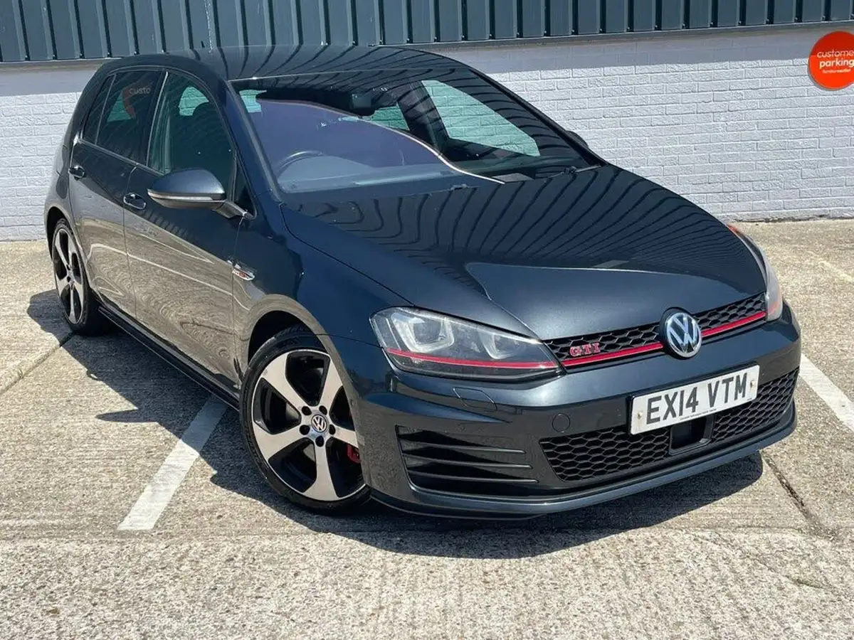 2014-volkswagen-golf-20-gti-230ps-performance-pk-hatchback-5d-dsg-big-66